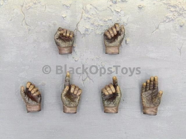 Load image into Gallery viewer, Star Wars The Force Awakens 1/6th scale Rey and BB-8 Female Gloved Hands x6
