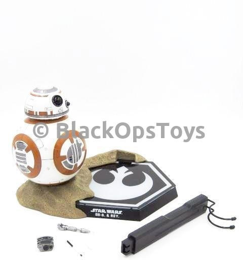Load image into Gallery viewer, Star Wars - Light Up BB-8 Droid w/Magnetic Figure Stand
