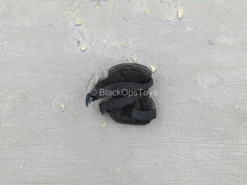 Load image into Gallery viewer, Shock Worker HanMeiMei - Black Knee Pad
