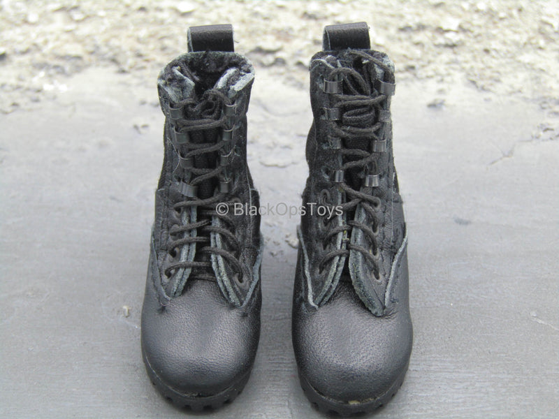 Load image into Gallery viewer, Riverine Ops Rifleman - Black Combat Boots (Foot Type)
