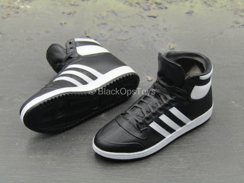 Load image into Gallery viewer, Slavic Warrior - Black &amp; White Sneaker Shoes (Peg Type)
