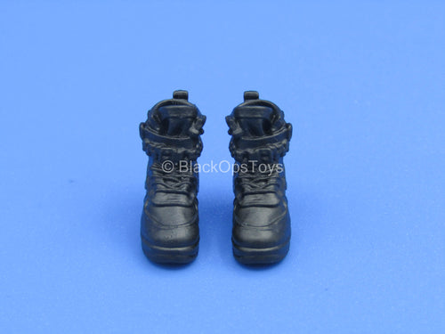 1/12 - Custom - Female Black Combat Shoes (Peg Type)