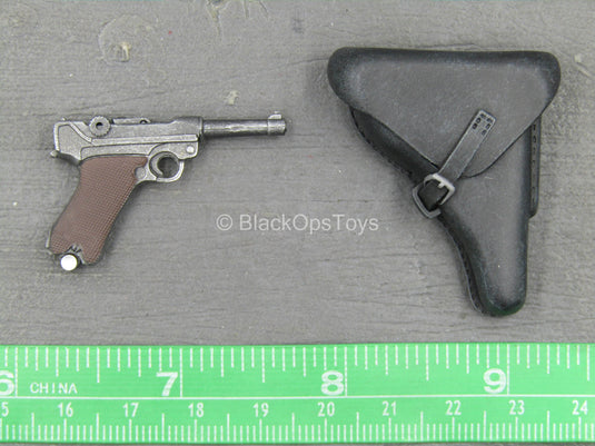 WWII German - Luger Pistol w/Holster