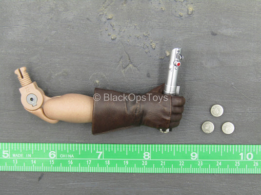 STAR WARS - Luke Skywalker - Right Arm w/Light Up Lightsaber Hilt