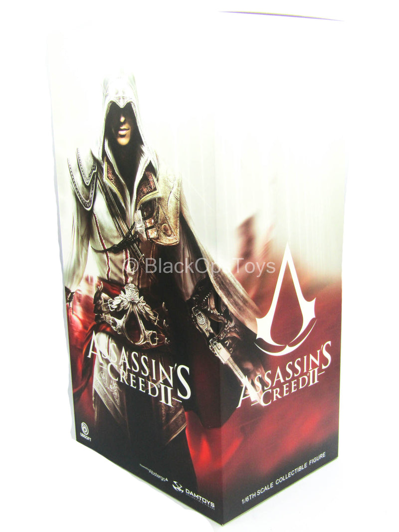 Load image into Gallery viewer, Assassin&#39;s Creed II - Ezio - Gray Sleeveless Jacket w/Hood
