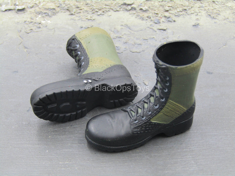 Load image into Gallery viewer, Vietnam War - Black &amp; Green Boots (Foot Type)
