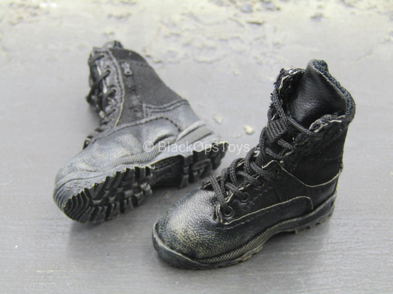 Load image into Gallery viewer, Operation Red Sea - PLA Jiaolong - Female Black Weathered Boots (Foot Type)
