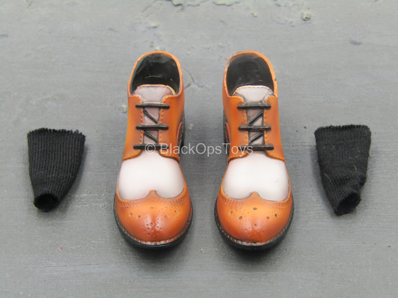 Load image into Gallery viewer, Club 3 - Peak Chen - Brown Dress Shoes w/Socks (Peg Type)
