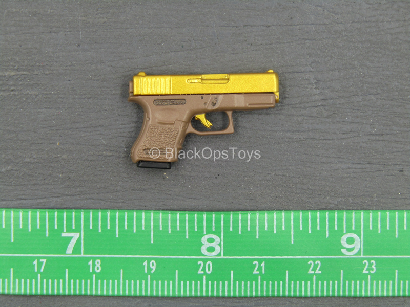 Load image into Gallery viewer, Club 3 - Peak Chen - Brown &amp; Gold Like Pistol
