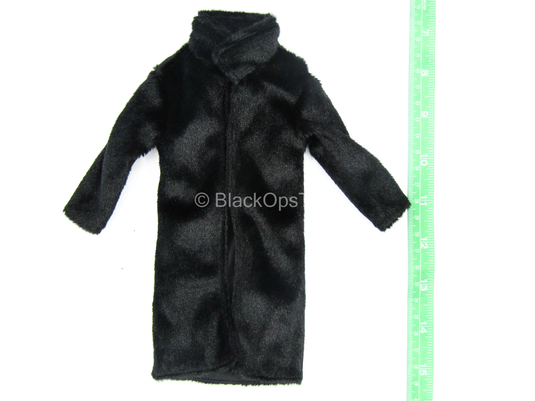 Club 3 - Peak Chen - Black Fur Like Coat