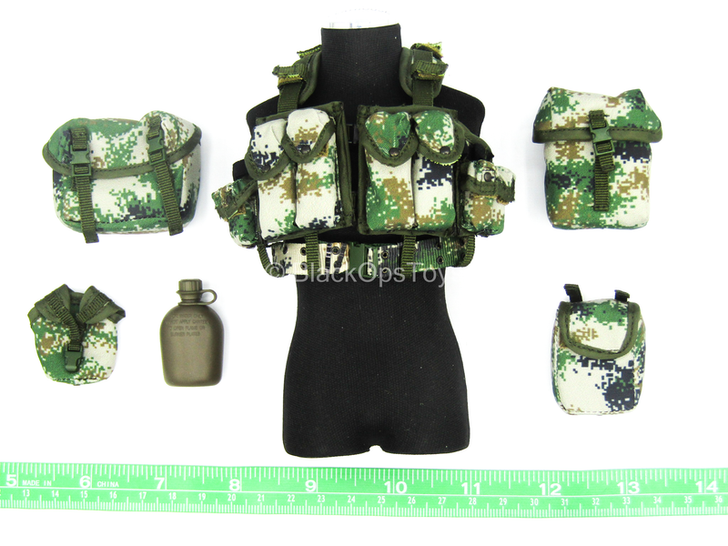 Load image into Gallery viewer, PLA UN Peacekeeper - Woodland Type 07 Pixelated Vest w/Pouch Set
