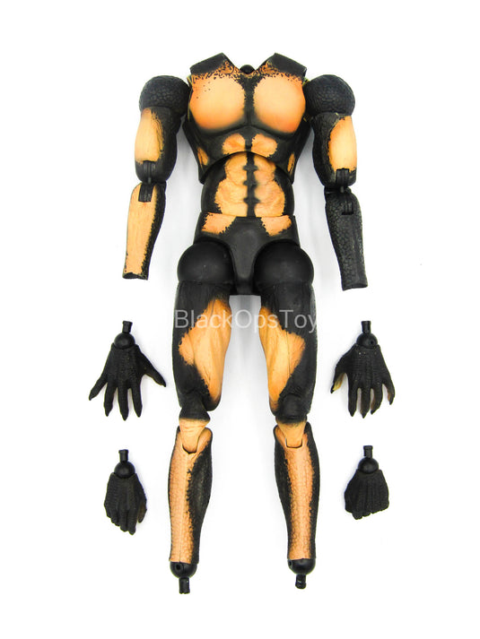 Alien vs. Predator - Elder Predator - Male Alien Body w/Hand Set