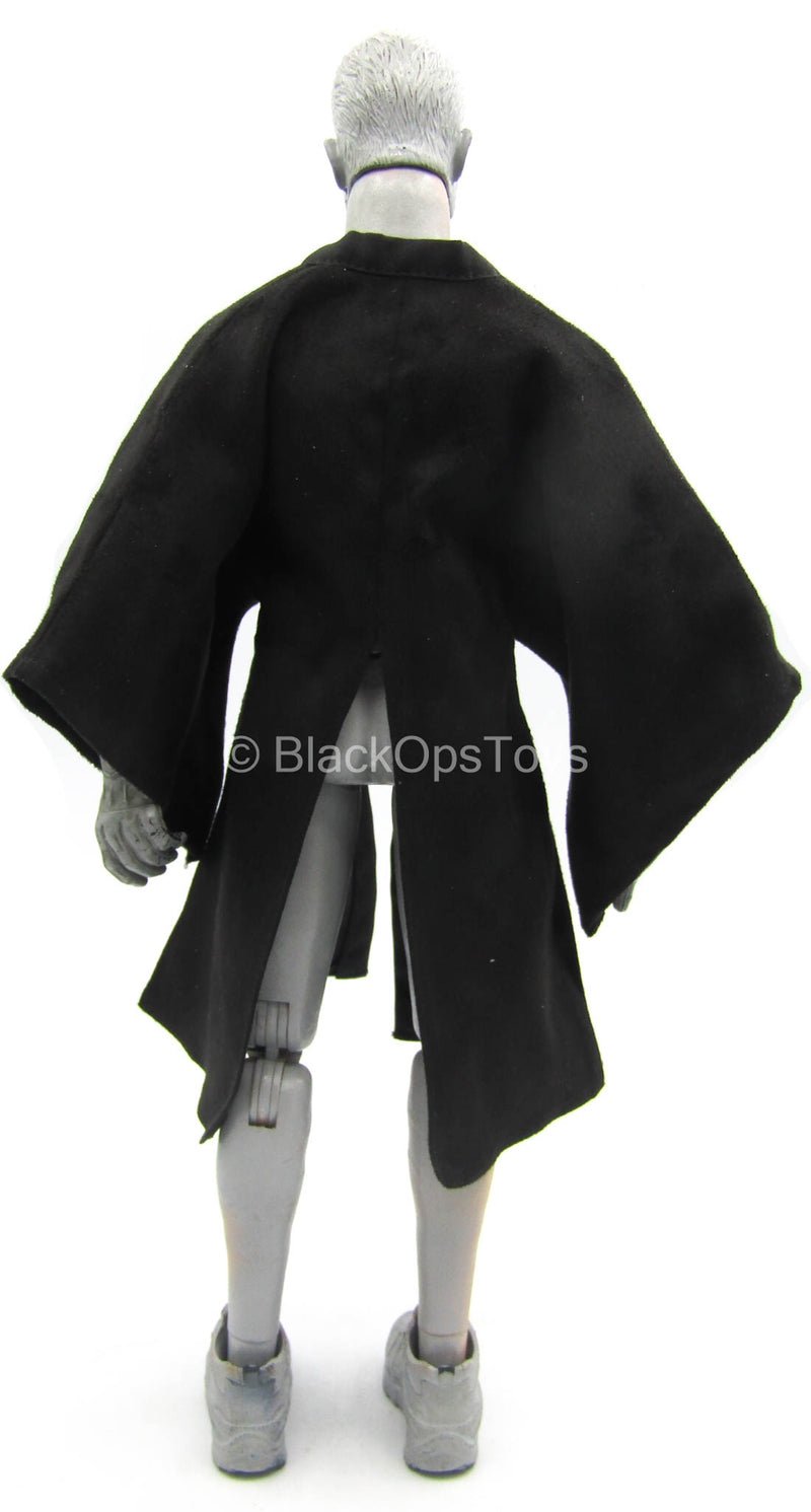 Load image into Gallery viewer, Kulamayama Soujoubou Daitengu - Black Monk Coat
