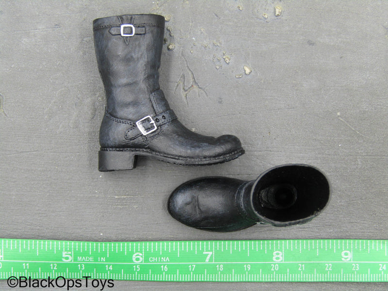 Load image into Gallery viewer, DX13 Terminator T-800 - Black Boots (Peg Type)
