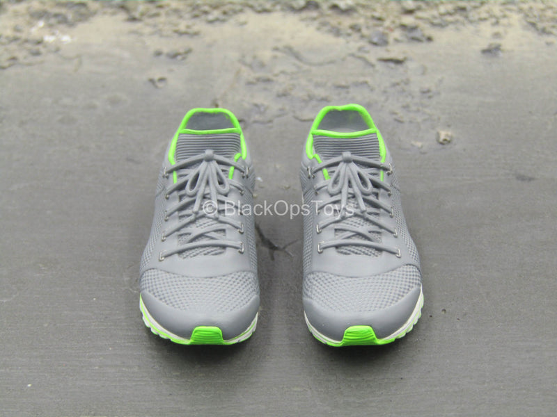 Load image into Gallery viewer, Avengers 2 - Quicksilver - Sneaker Running Shoes (Peg Type)
