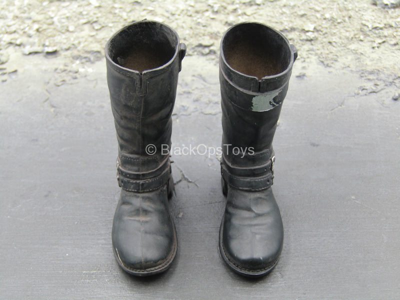 Load image into Gallery viewer, Wasteland Gladiator - Weathered Boots (Peg Type)
