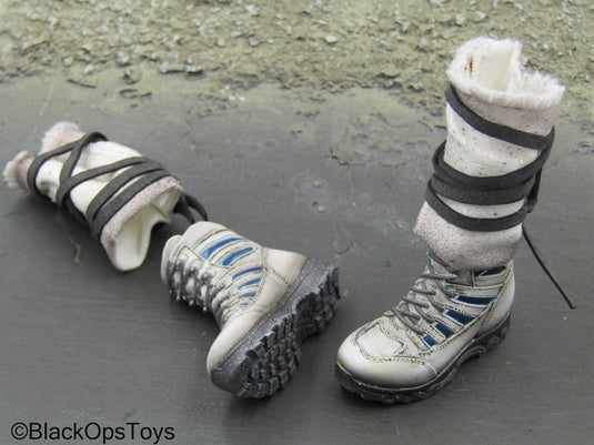 Apexplorers - Ice & Laser - White Snow Shoes w/Gaiters (Peg Type)