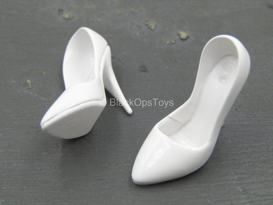 Nurse B - White High Heels (Foot Type)