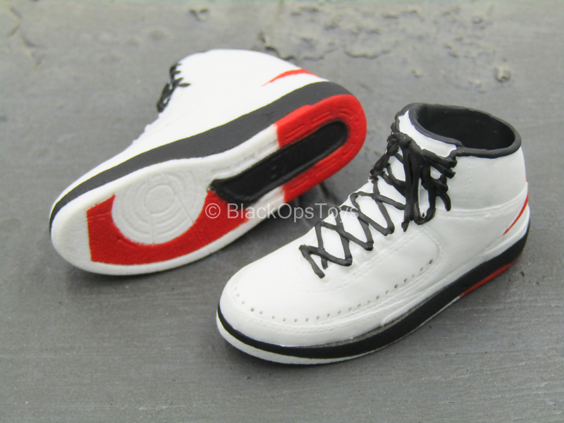 Load image into Gallery viewer, Michael Jordan - Air Jordan 2 OG High &quot;Italy&quot; (Peg Type)
