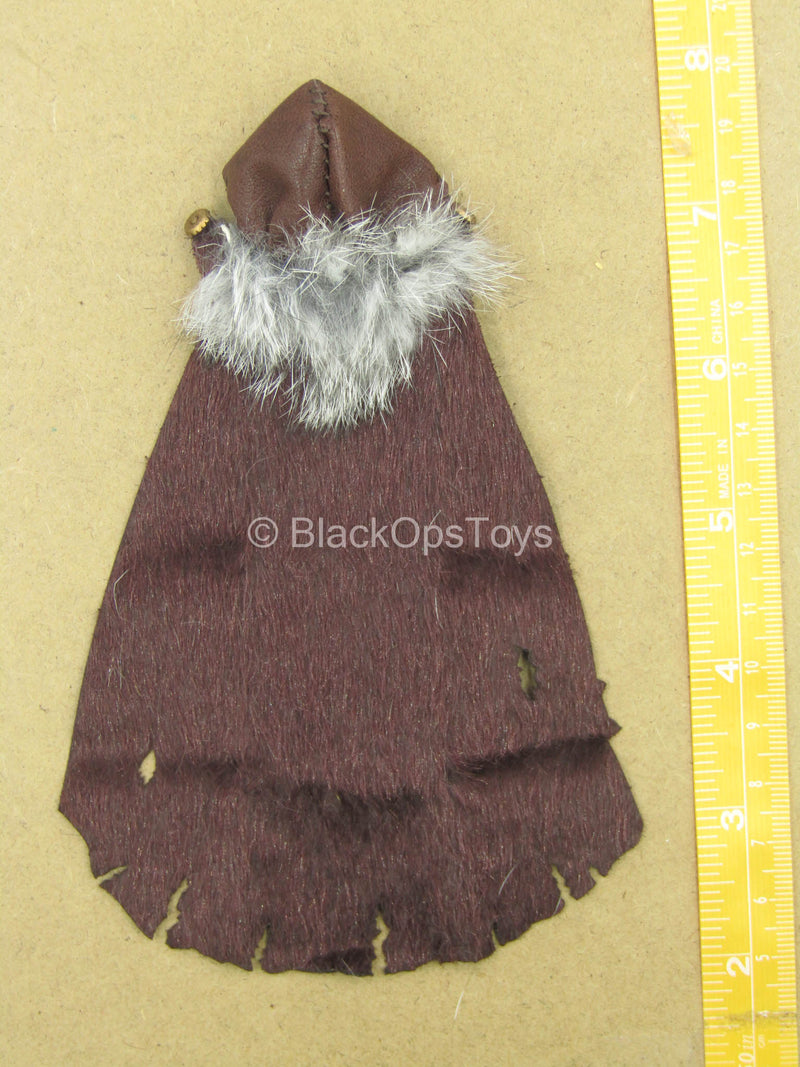Load image into Gallery viewer, 1/12 - Arhian City Of Horrors - Brown Hooded Cloak
