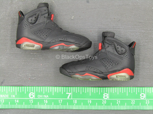 Michael Jordan - Air Jordan 6 Bred (Peg Type)