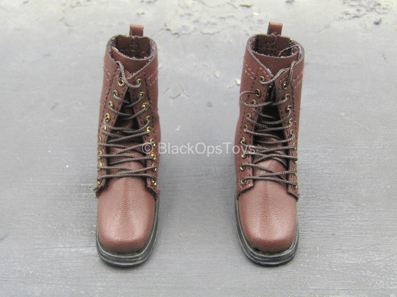 Load image into Gallery viewer, Scarecrow - Brown Leather-Like Boots (Peg Type)
