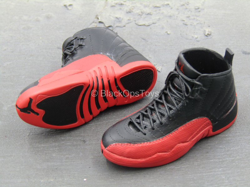 Load image into Gallery viewer, Michael Jordan - Air Jordan 12 Bred &quot;Flu Game&quot; (Peg Type)
