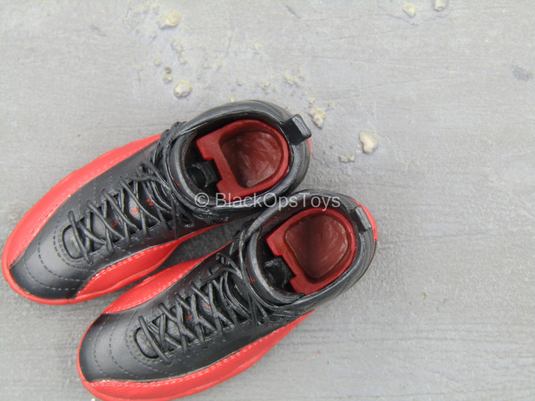Michael Jordan - Air Jordan 12 Bred "Flu Game" (Peg Type)
