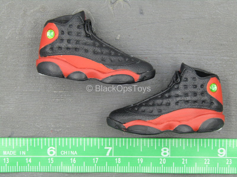 Load image into Gallery viewer, Michael Jordan - Air Jordan 13 Bred &quot;Black Cat&quot; (Peg Type)
