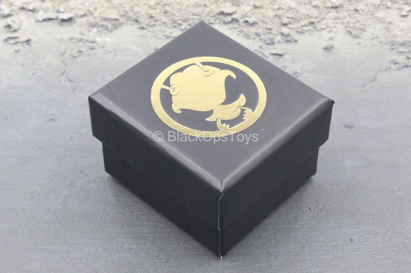 Load image into Gallery viewer, 1/1 - Gomez The Roach - Gold &amp; Silver Like Ring
