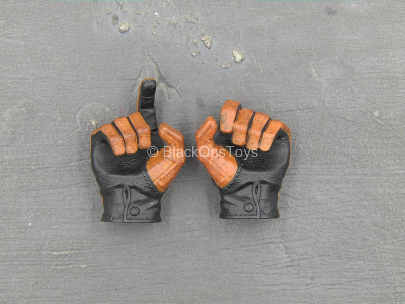 Load image into Gallery viewer, Gangsters Kingdom - Spade David - Brown Gloved Hand Set

