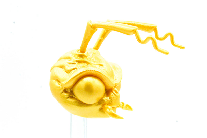 Load image into Gallery viewer, 1/12 - Gomez The Roach - Plastic Gold Like Head Sculpt
