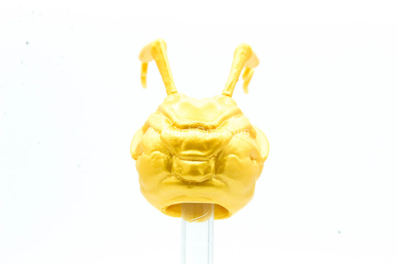 Load image into Gallery viewer, 1/12 - Gomez The Roach - Plastic Gold Like Head Sculpt
