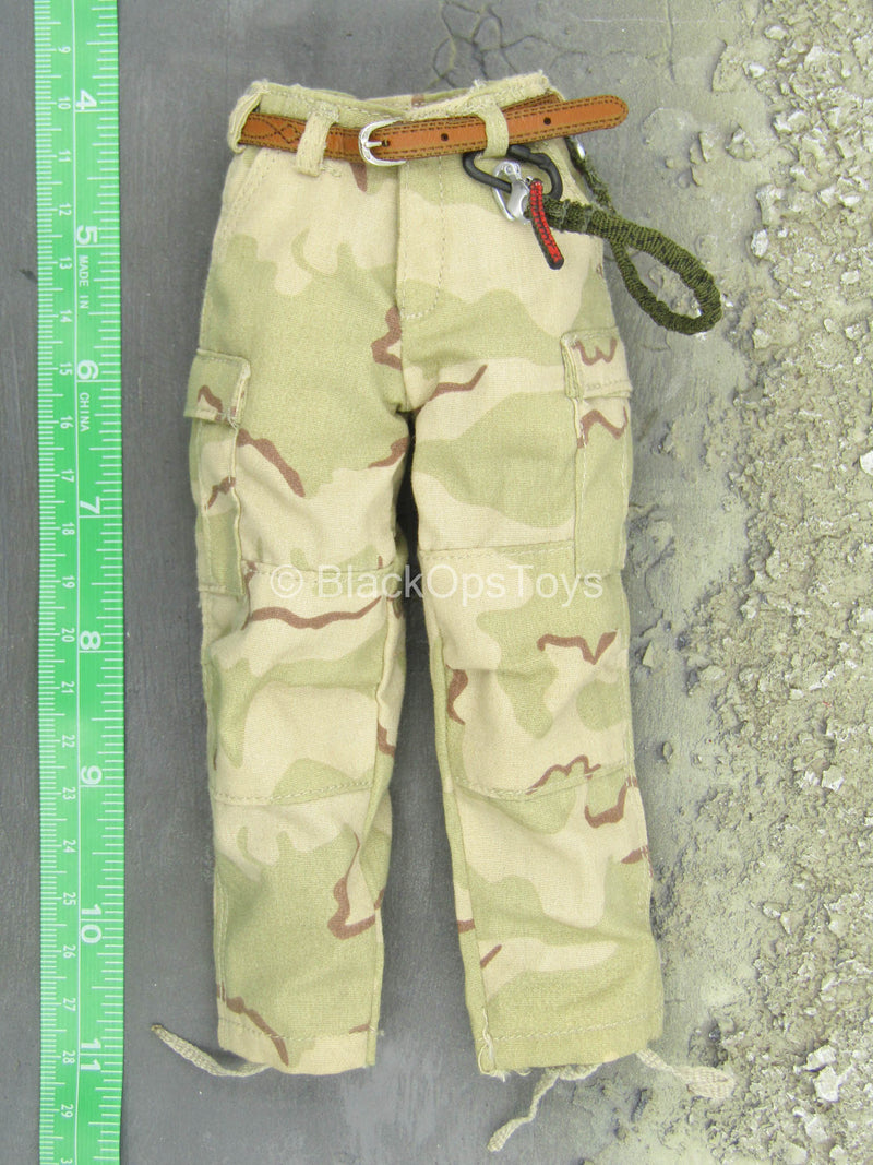 Load image into Gallery viewer, US Navy - SEAL Team Ten - Desert Camo Uniform Set
