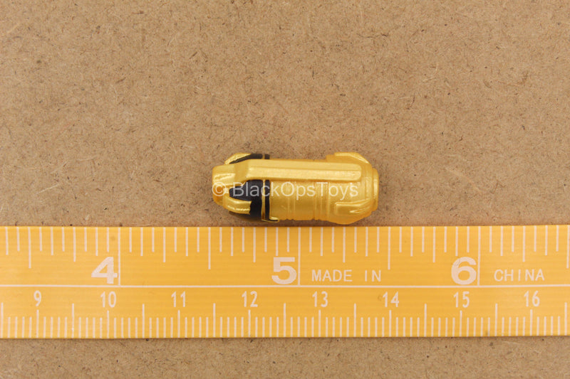 Load image into Gallery viewer, 1/12 - Gomez The Roach - Gold Like Grenade
