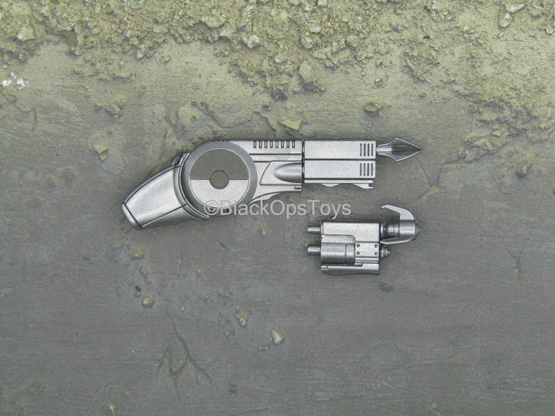 Load image into Gallery viewer, Arkham City - Batman - Batclaw w/Interchangeable Hook
