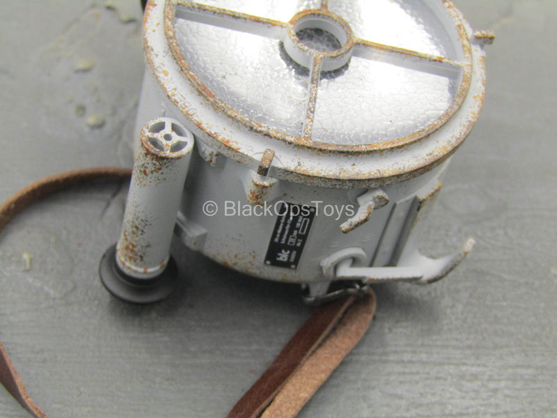 Load image into Gallery viewer, WWII - German U Boat Stabsober - Morse Lamp
