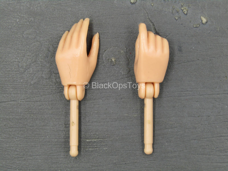 Load image into Gallery viewer, Dust - Anastasia Scout Unit Sergeant - Female Hand Set
