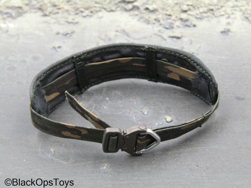 Load image into Gallery viewer, Deadpool 2 Cable - Camo Belt w/MOLLE Panel

