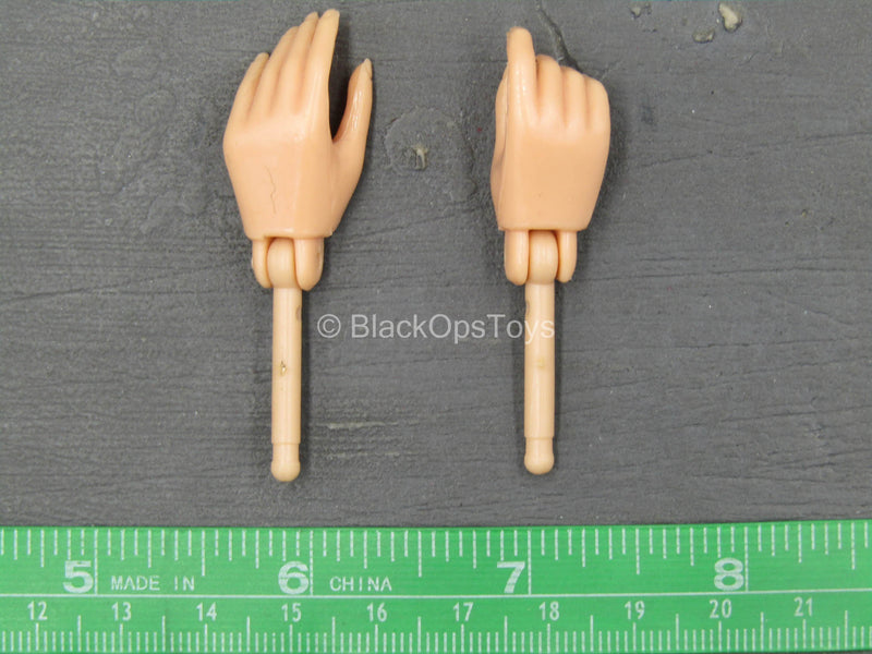 Load image into Gallery viewer, Dust - Anastasia Scout Unit Sergeant - Female Hand Set
