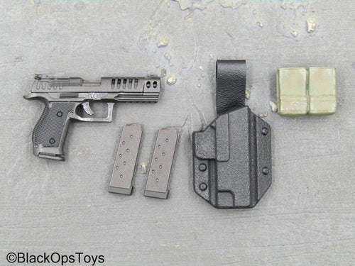 Deadpool 2 Cable - Pistol w/Belt Holster & Dual Pistol Mag Holster