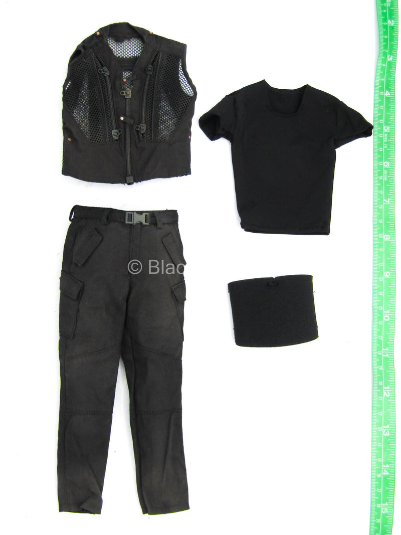 Load image into Gallery viewer, Mr. Stone - Black Vest &amp; Pants Set
