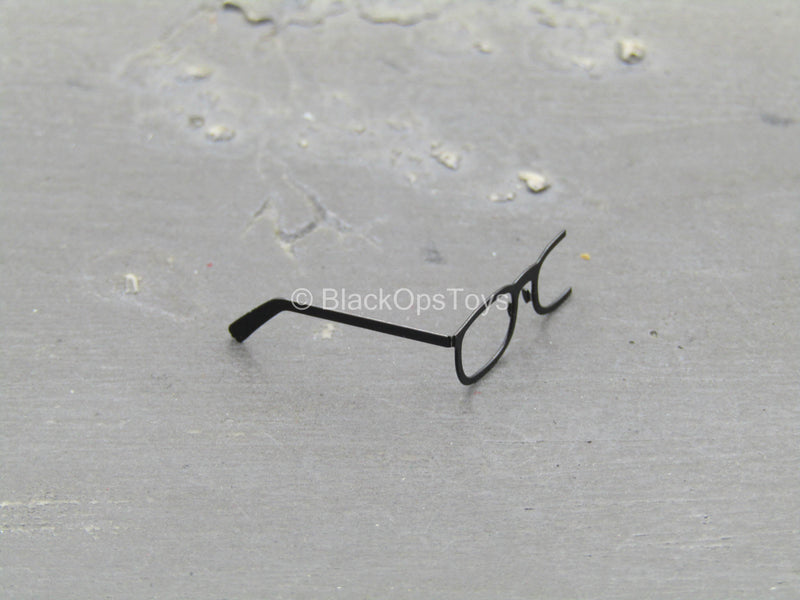 Load image into Gallery viewer, Gwen Stacey - Metal Broken Glasses
