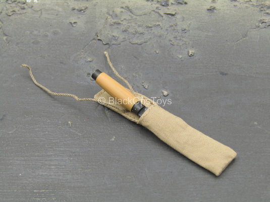 Vietnam - Viet Cong Female Soldier - Knife w/Sheath