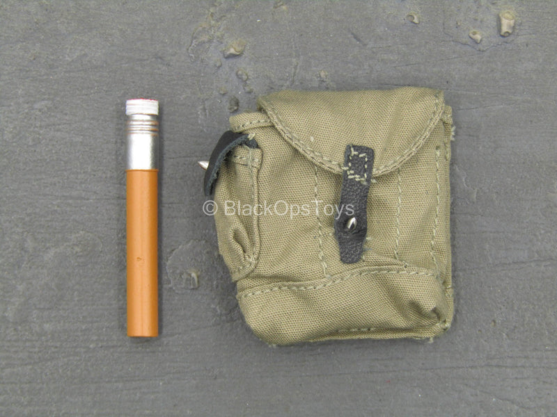 Load image into Gallery viewer, Russian Moscow TsSN FSB - Tan AMMO Pouch w/Flare
