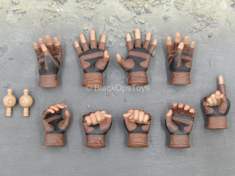 Load image into Gallery viewer, Winter Solder - Captain America - Male Fingerless Gloved Hand Set

