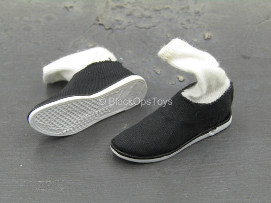 Polaris - Female Shoes w/Socks (Peg Type)