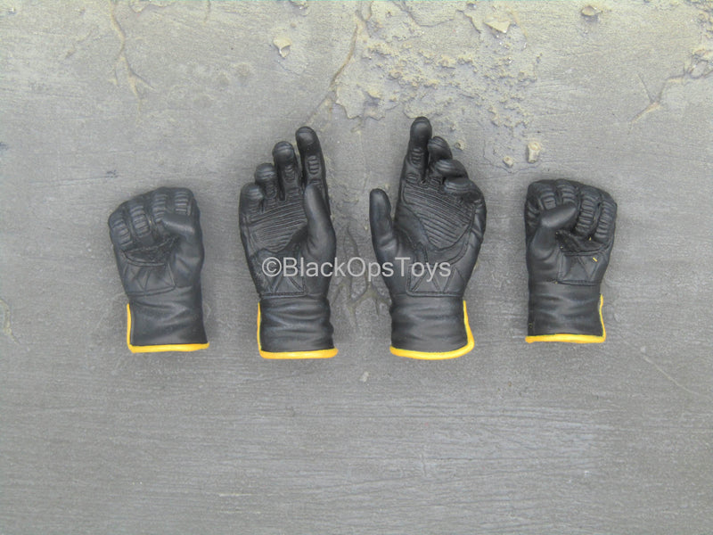 Load image into Gallery viewer, X-Men Last Stand - Wolverine - Black Gloved Hand Set
