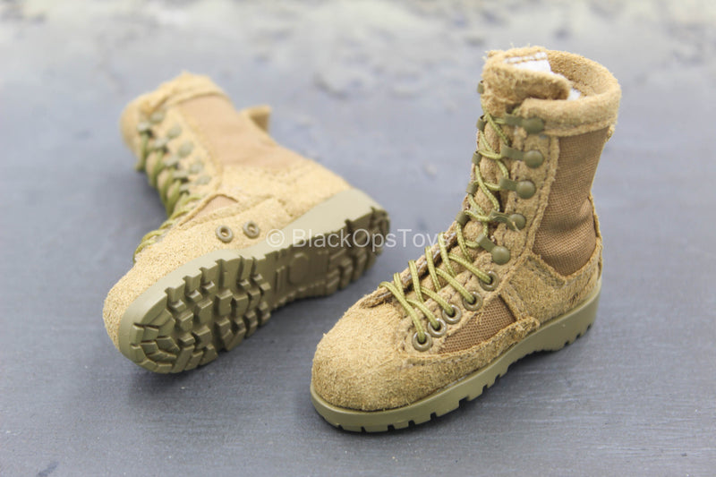 Load image into Gallery viewer, FCS Testing Team - Tan Combat Boots (Foot Type)
