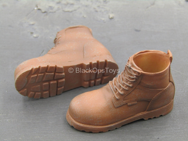 Load image into Gallery viewer, Iron Warrior - Brown Boots (Peg Type)
